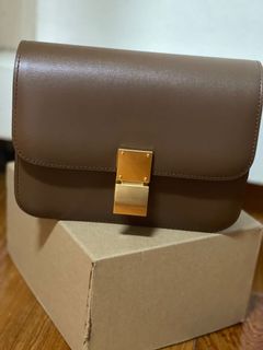 (Category: ) located in . Submitted by ChloeKim163 (Listing ID 1159690311, Image 1). Description: .