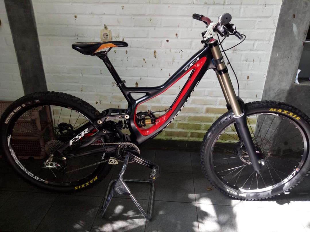 Specialized Demo 8 Carbon, Olah Raga 