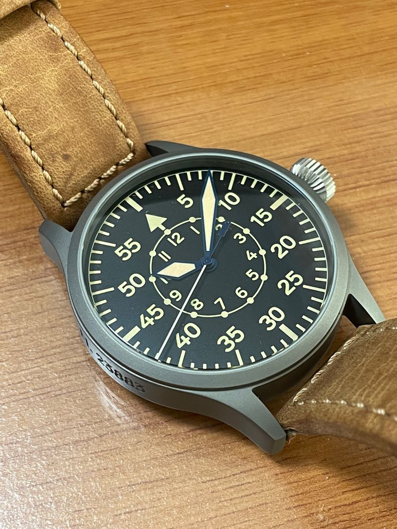 RARE Steinhart Nav B-Uhr 44 Vintage Titanium (B-Type), Luxury