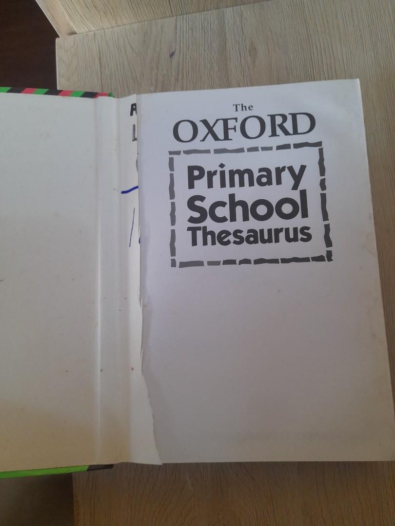 The Oxford Primary School Thesaurus hard bound book, Hobbies & Toys