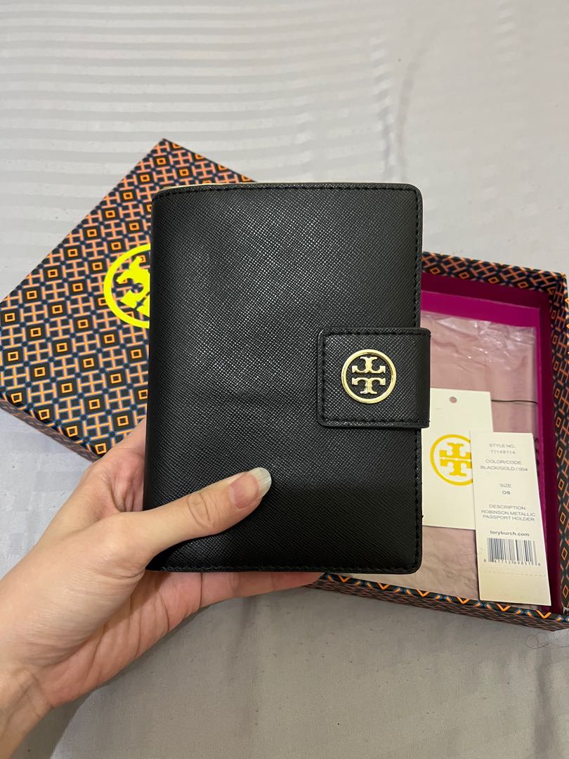 tory burch passport holder set