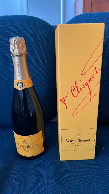 Veuve Clicquot Brut Yellow Label 750ml, Food & Drinks ...