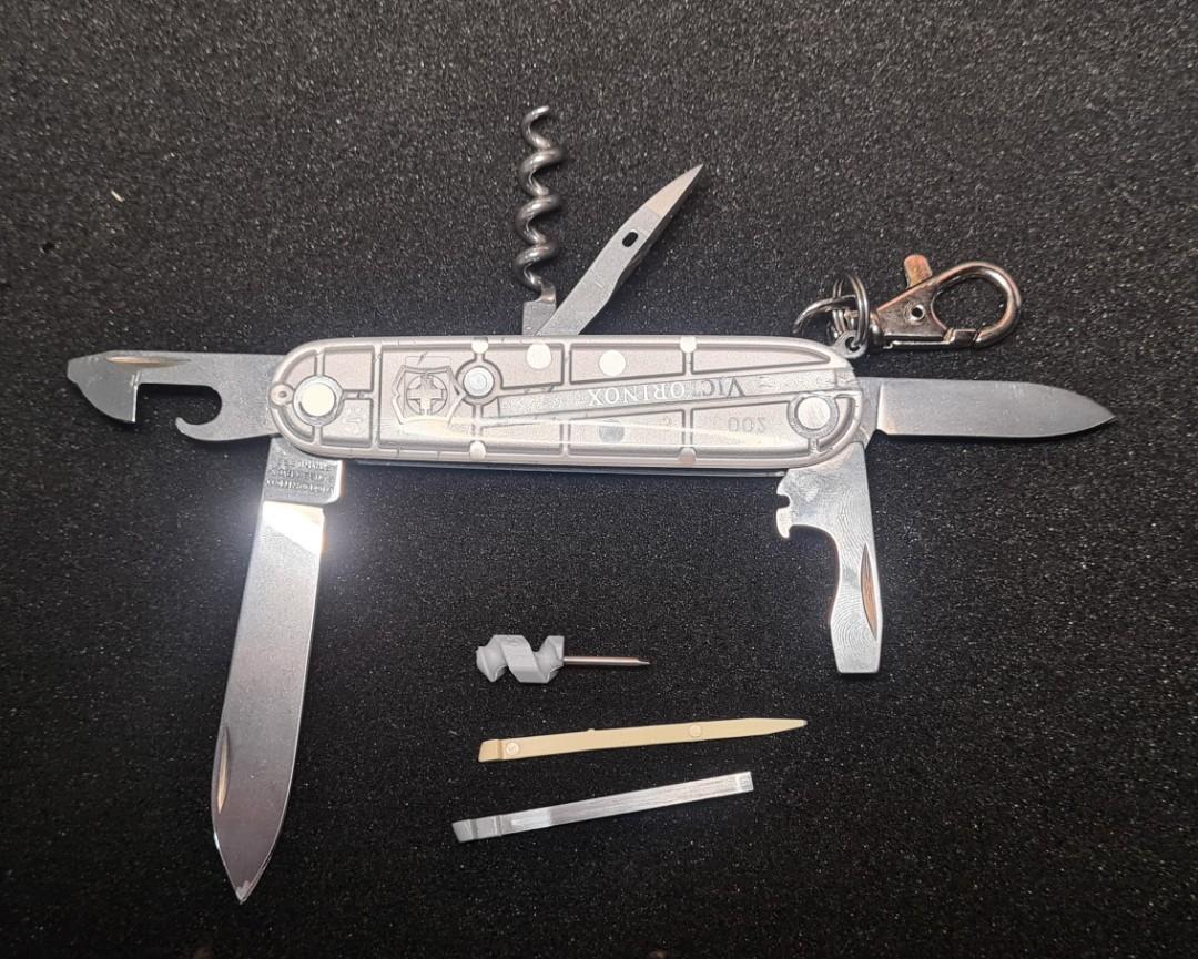 Victorinox spartan silvertech top
