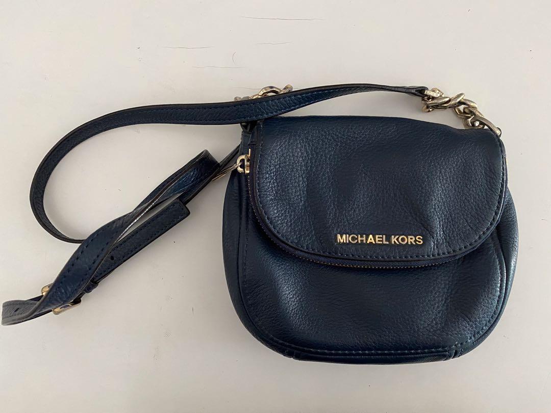 Authentic Michael Kors Bedford Flap Small Crossbody Bag, Women's Fashion,  Bags & Wallets, Cross-body Bags on Carousell