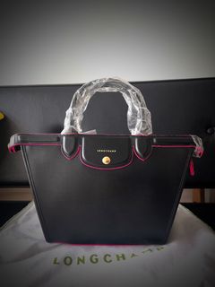 (Category: ) located in . Submitted by shoppingdaze (Listing ID 1163923629, Image 1). Description: .