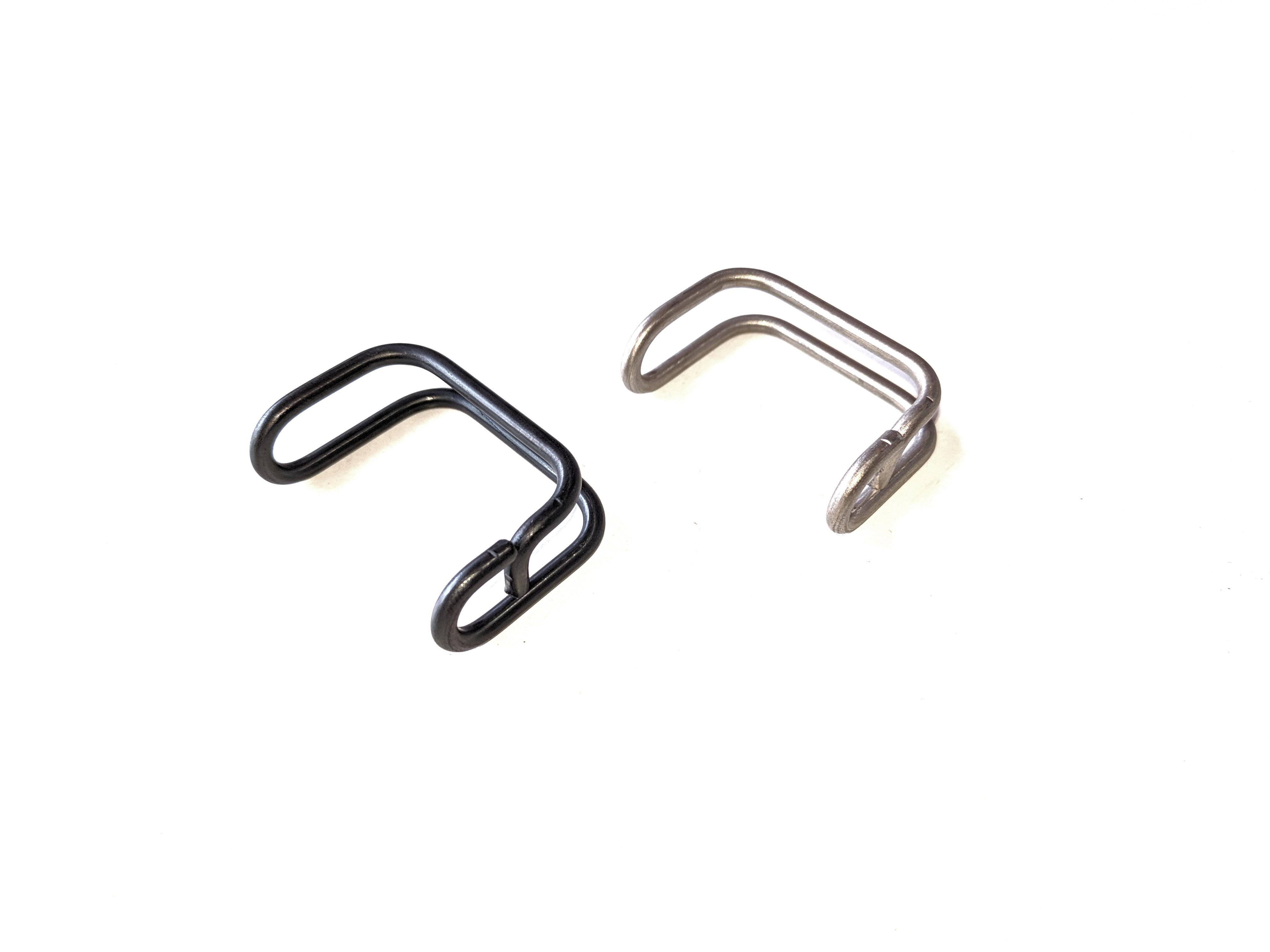 Brompton Titanium E Hook Version 2.0 (Category: Parts & Accessories) located in Singapore. Submitted by kiong. (Listing ID 30780819, Image 1). Description: Titanium e hook(direct replacement). For brompton without mudguards only. Anti rust and lightweight Ti6Al4V titanium. Weight reduced from 31g to 6g! Color : silver / black ($18) *Note: To prevent scratching of the rear triangle, it is recommended to use this with a triangle guard/protector. Re