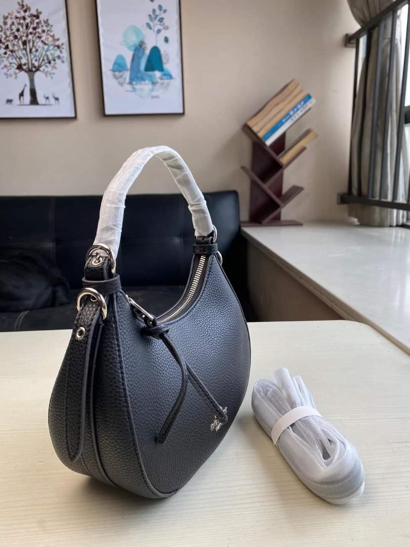 Coach Kleo Hobo in Plain Black (Category: Luxury Bags & Wallets) located in Quezon City. Submitted by bagsboutiqueph (Listing ID 1164002732, Image 2). Description: LAST PRICE POSTED. LIMITED STOCKS ONLY. NEW ARRIVAL BRANDNEW WITH INCLUSIONS. ACTUAL AND DETAILED PHOTOS POSTED. OTHER PHOTOS WILL BE SEND DURING PURCHASE AND FOR SURE BUYERS ONLY. WHEN IN DOUBT, DO NOT ORDER. THANK YOU..
