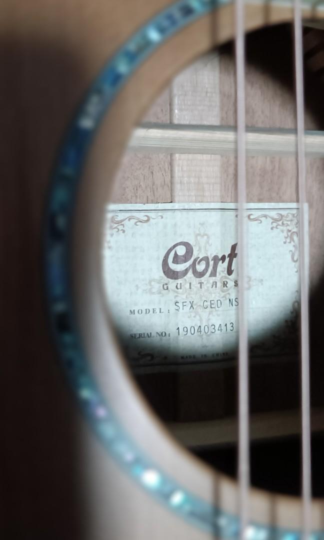 CORT SFXCED Acoustic guitar with Fishman pickups., Hobbies & Toys