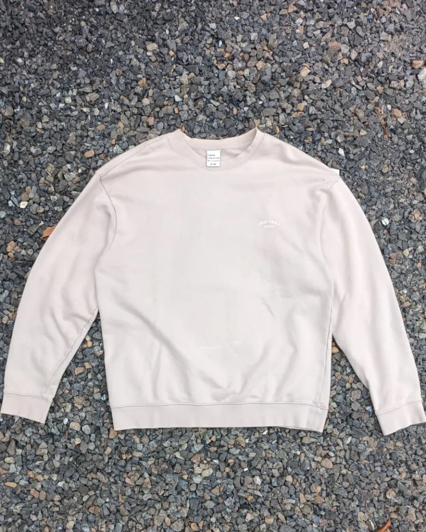 Crewneck Giordano vintage Fesyen Pria Pakaian Atasan di Carousell