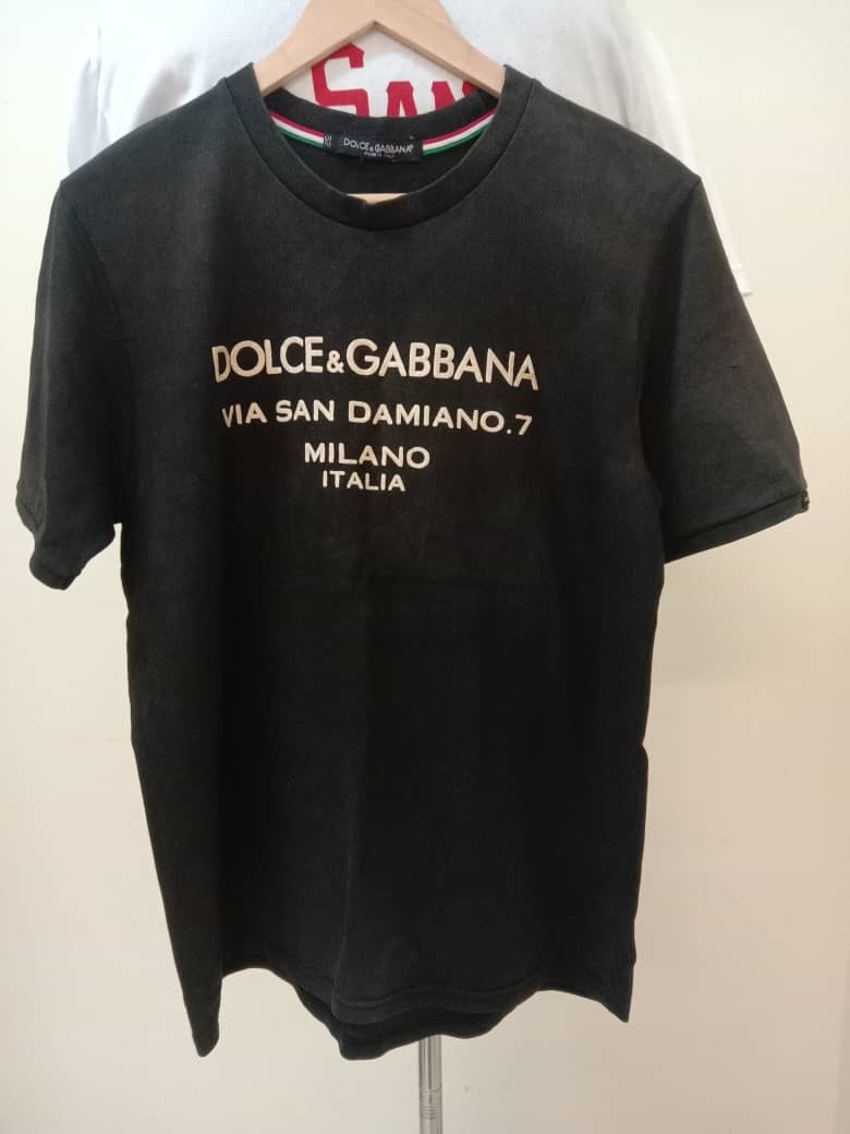 DOLCE & GABBANA MADE IN ITALY TSHIRT, Men's Fashion, Tops & Sets, Tshirts &  Polo Shirts on Carousell