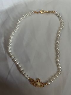 (Category: ) located in . Submitted by discountedbrandyy (Listing ID 1163921390, Image 1). Description: .