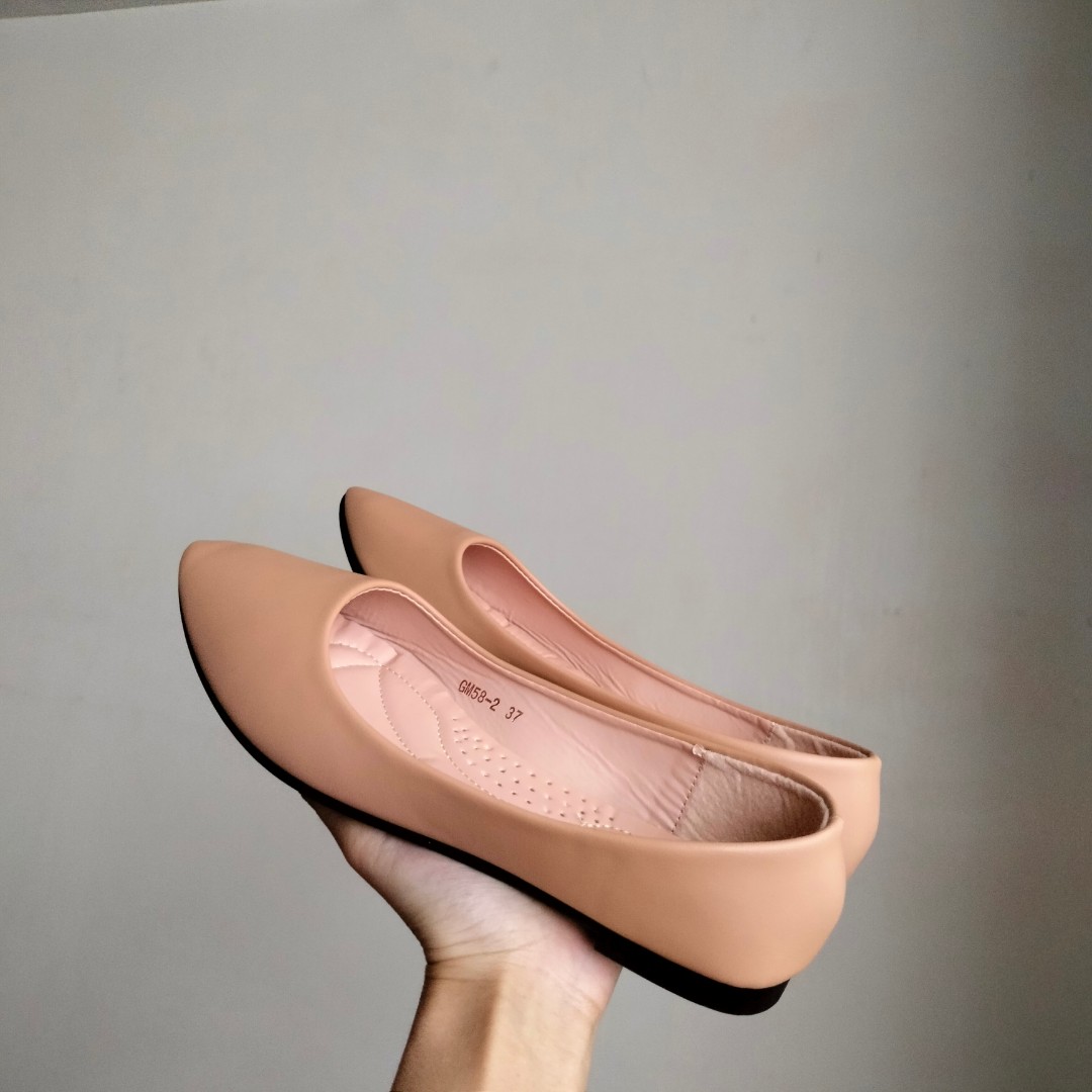 Nude color flat deals shoes