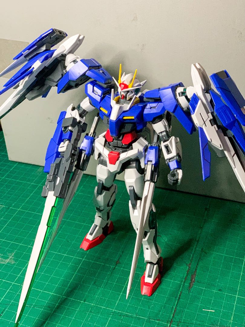 MG Gundam 00 Raiser | Complete with FREE base, Hobbies & Toys, Toys ...