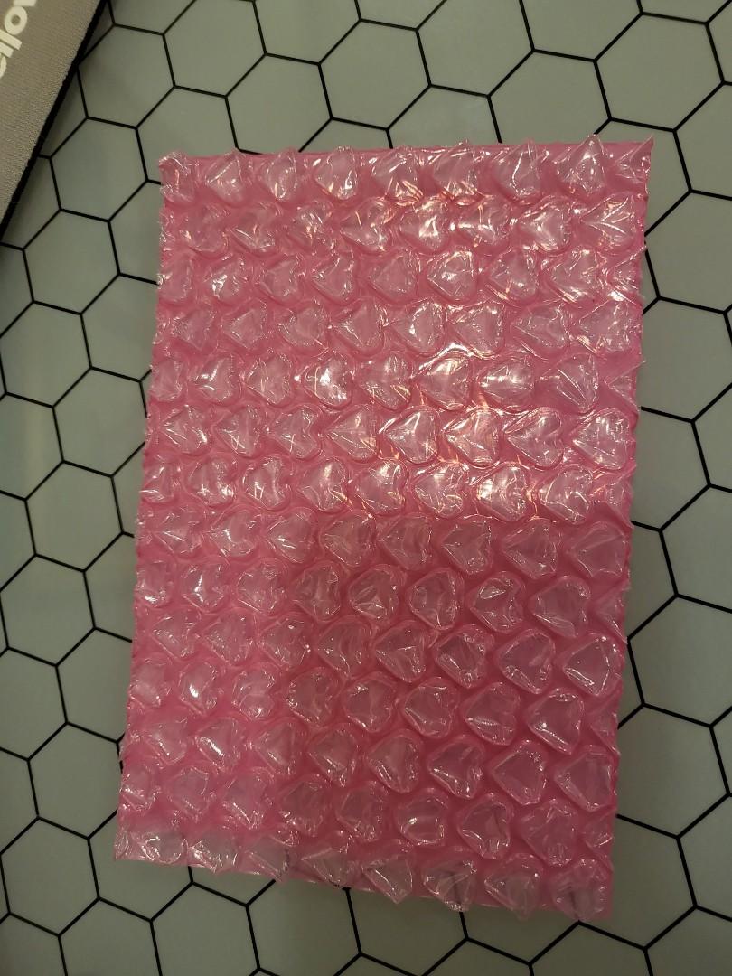 Heart shape bubble wraps, Hobbies & Toys, Stationery & Craft, Craft