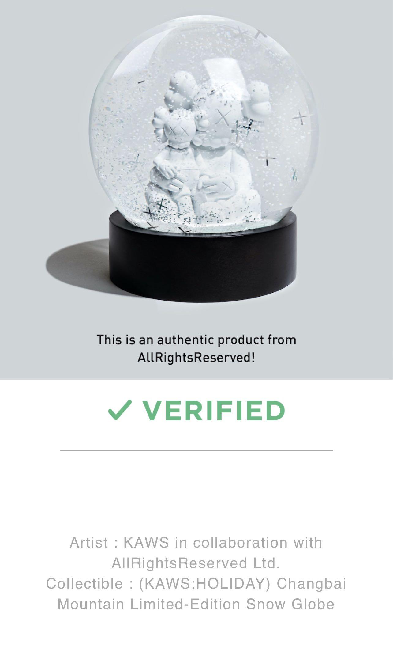 In Stock] Kaws Holiday Changbai Mountain Snow Globe (Limited