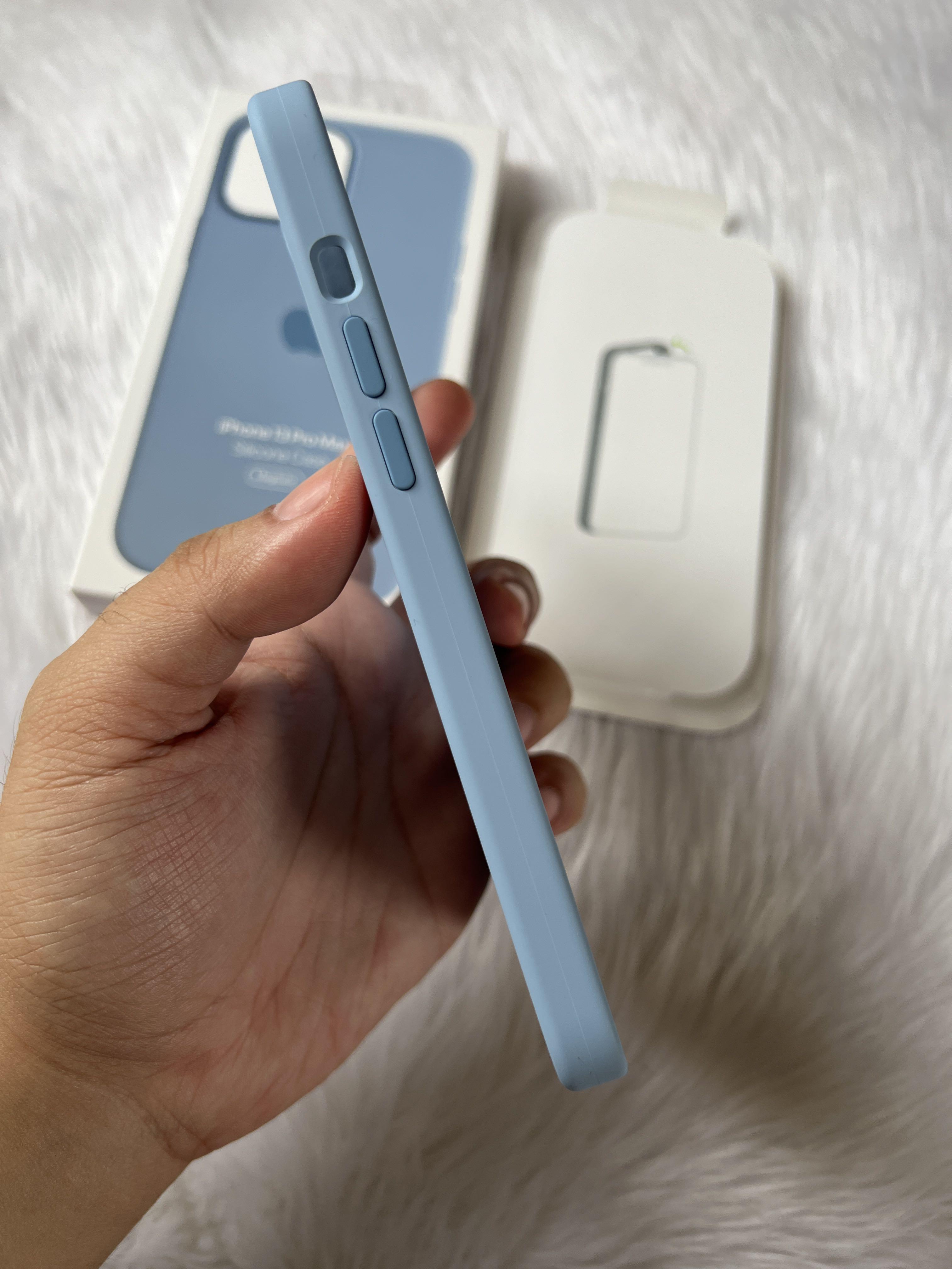 iPhone 13 Pro Max Silicone Case with Magsafe Blue Fog, Mobile Phones