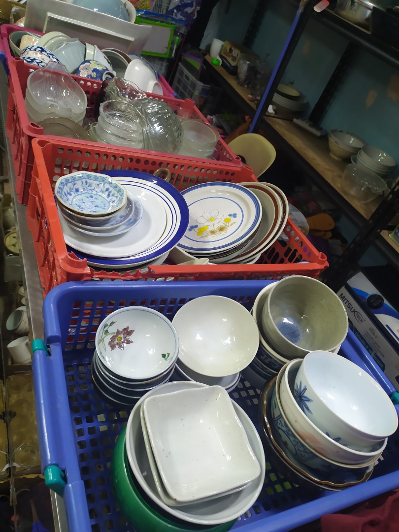 Japan surplus plates and assorted items, Furniture & Home Living