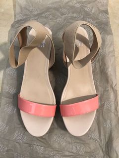 （分類：）位於 。 由 skating_frozen 提交（商品編號 1164032354，圖片 1）。簡介： 。
