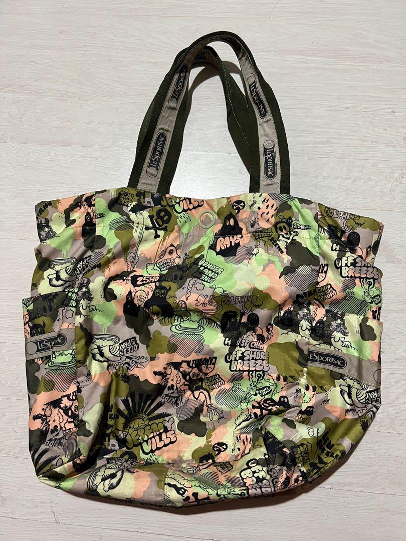 Le Sportsac Tote Bag (Category: Tote Bags) located in Lucena. Submitted by dd.clutters (Listing ID 1164038583, Image 1). Description: Had it dry cleaned before selling Still in a very good condition RFS: Not being used anymore.