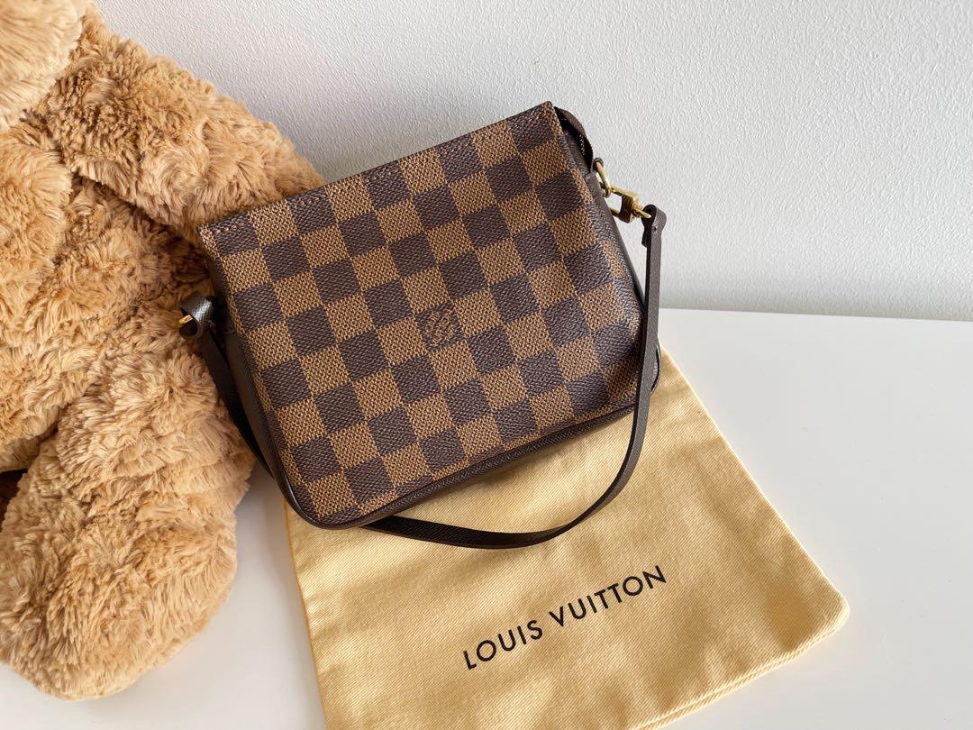 Louis Vuitton Trousse Pochette DamieR LV, Women's Fashion, Bags & Wallets,  Purses & Pouches on Carousell