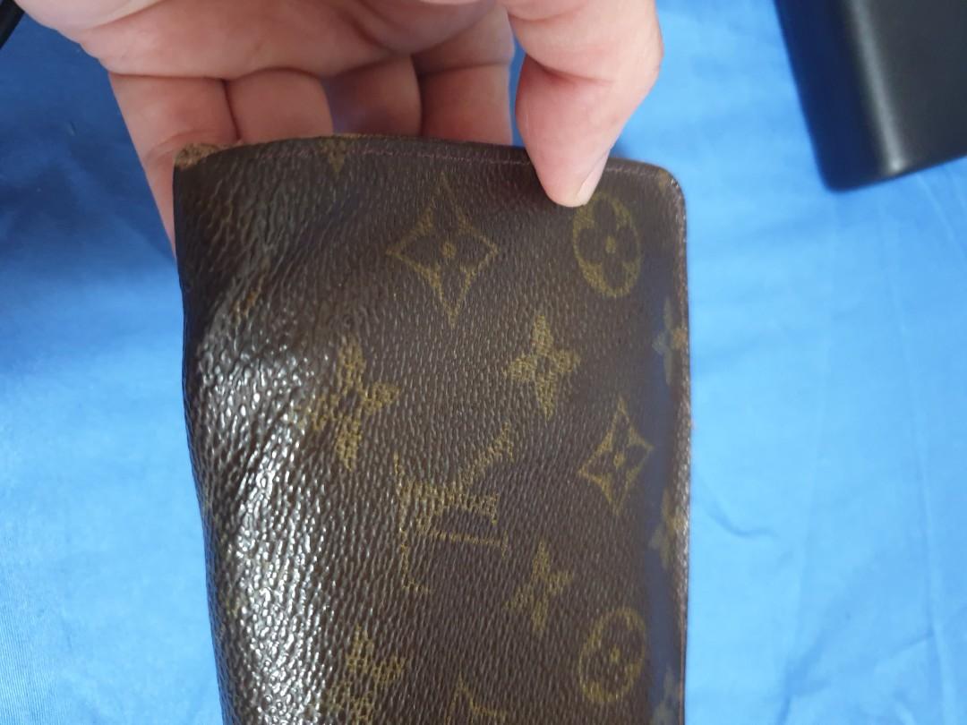 Louis vuitton project (Category: Luxury Bags & Wallets) located in Quezon City. Submitted by ooohlalagin2018 (Listing ID 1163914695, Image 2). Description: Authentic Louis Vuitton Wallet zipper defect project wallet pls see pics for the flaws sale 😊.