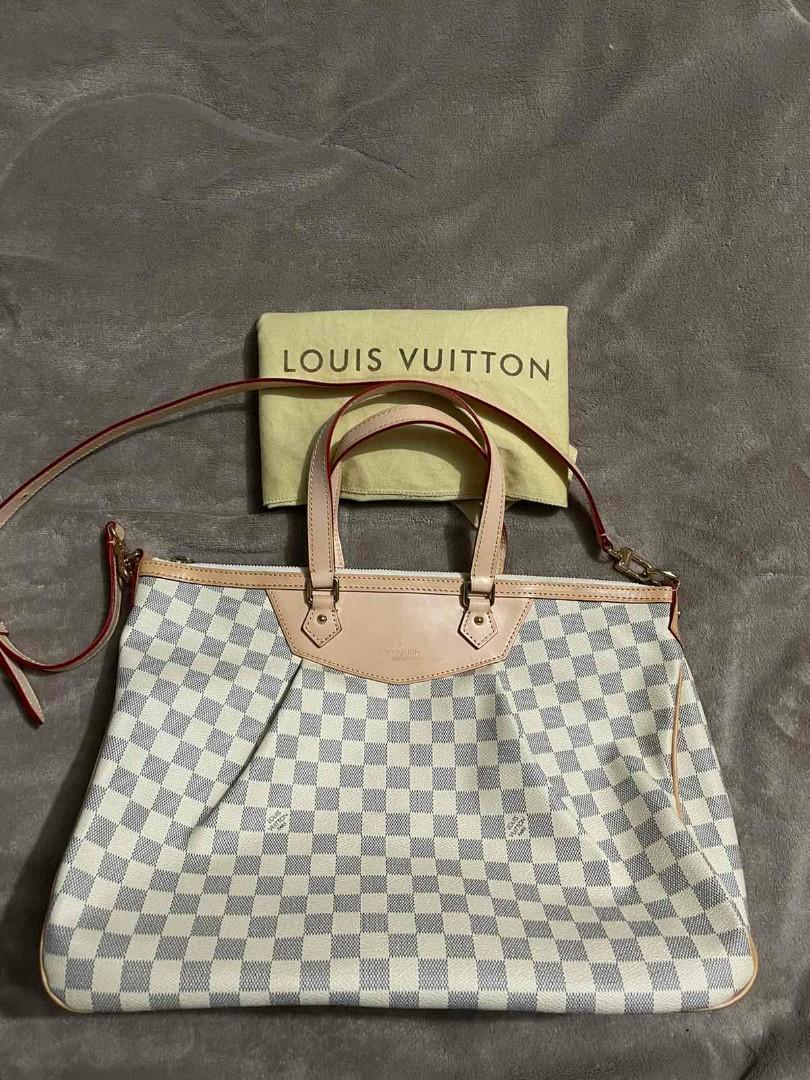 Louis Vuitton Siracusa GM, Luxury, Bags & Wallets on Carousell
