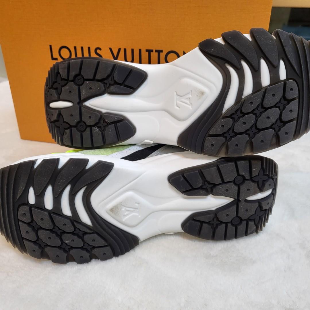 Louis Vuitton - Authenticated Montant LV Trainer Trainer - Leather Black Plain for Men, Good Condition
