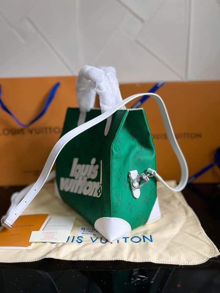 LV Litter bag ✨💚 ลายใหม่ สีเขียว น่ารักอ่ะ