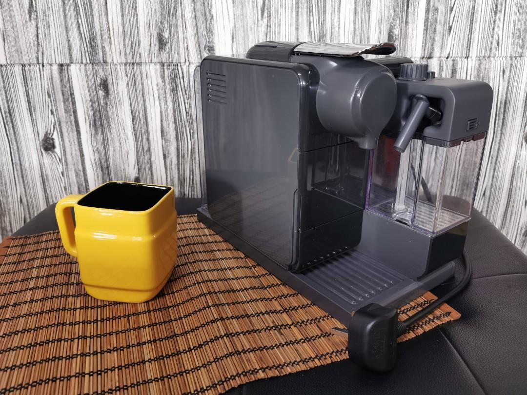 piedestal Medfølelse Stat Nespresso tassimo touch, TV & Home Appliances, Kitchen Appliances, Coffee  Machines & Makers on Carousell