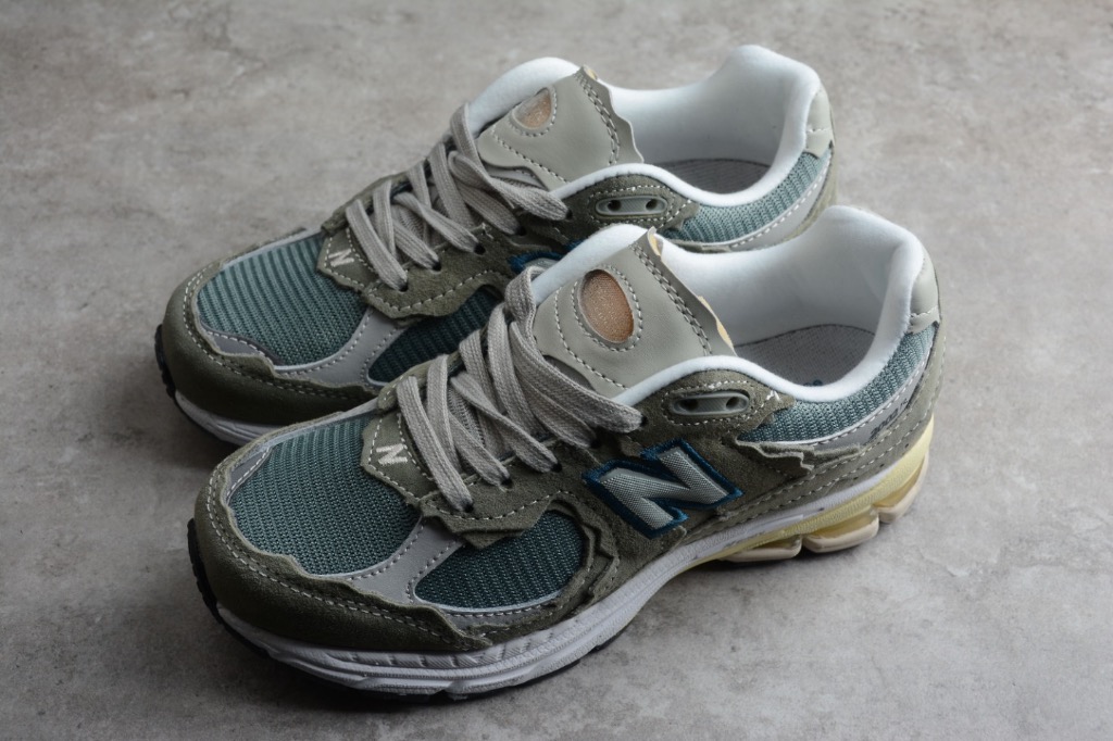 New Balance 2002R Protection Pack Mirage Grey shoes Euro 36 45