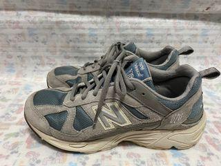 New balance 878