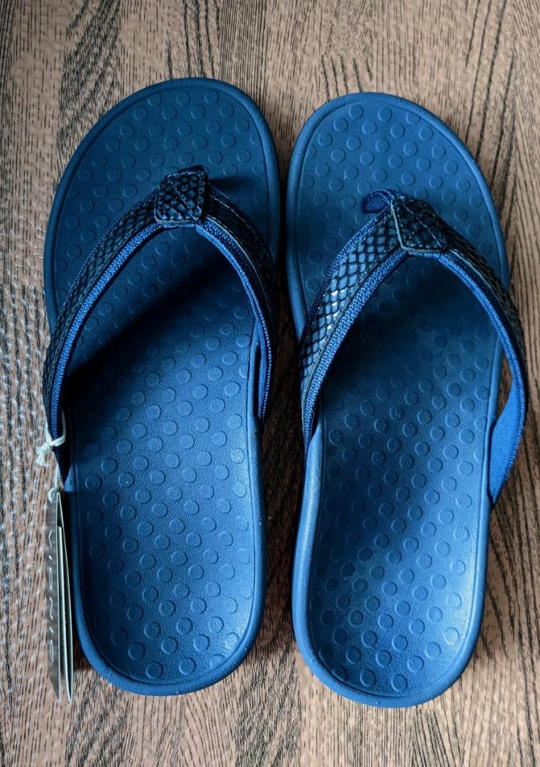 New Vionic navy sandals slippers 38 7 clarks fitflops Women s