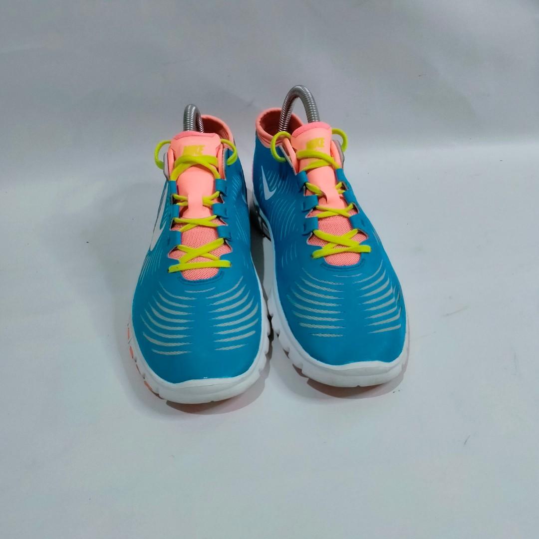 Nike free balanza sales