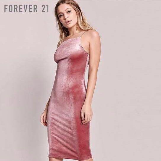 Pink Velvet Halter Fitted Dress Forever 21 F21 Women s Fashion