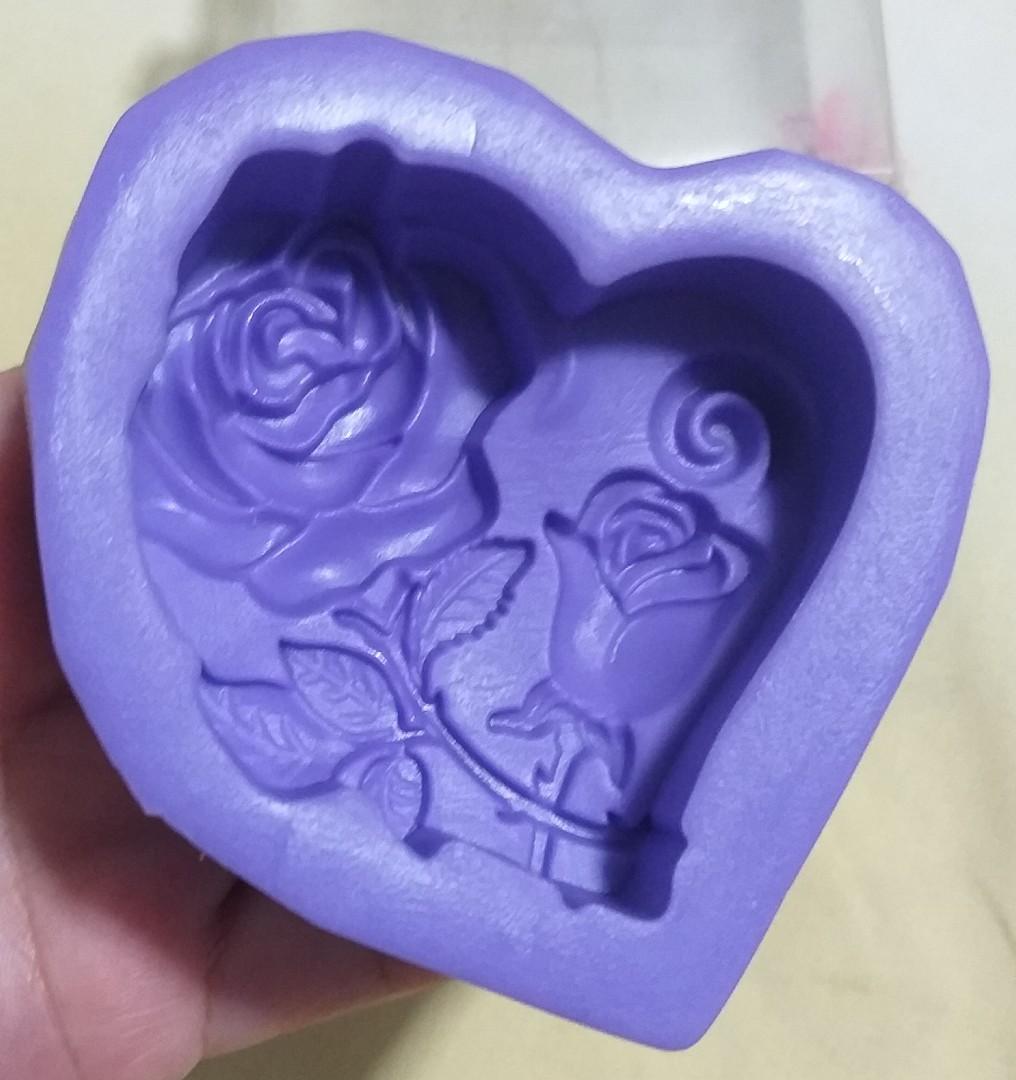 SILICONE MOLD Durable, heavy duty (Category: Bakeware) located in Rizal. Submitted by baltiq (Listing ID 1163983152, Image 1). Description: new 3D silicone mold rose flower heart pattern bought abroad 👉use in soap, candle making, plaster resin, clays, chocolate/candy mold 📌📌makapal, heavy duty, durable for longer use.
