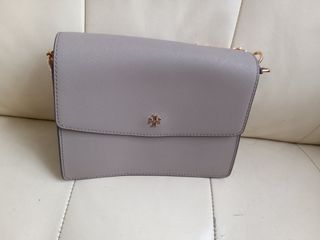 （分類：）位於 。 由 emem8899 提交（商品編號 1163967238，圖片 1）。簡介： 。