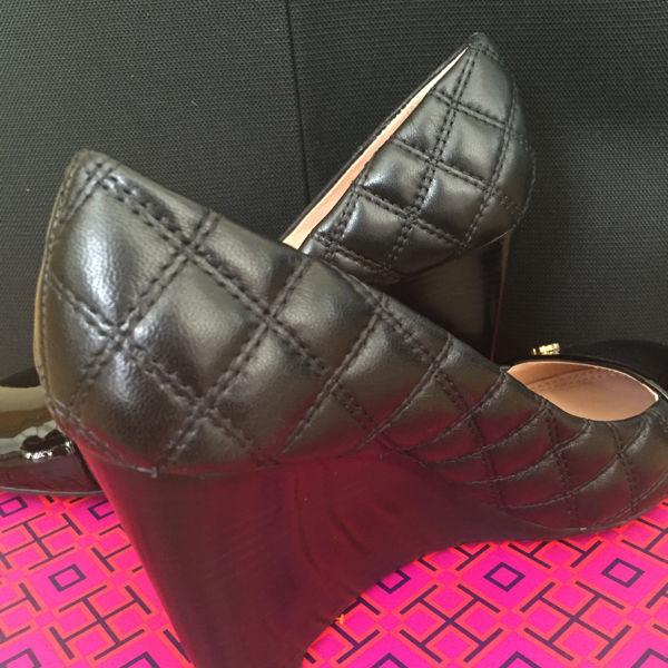 Authentic Tory burch shoe wedge Claremont Quilted Pump Women s
