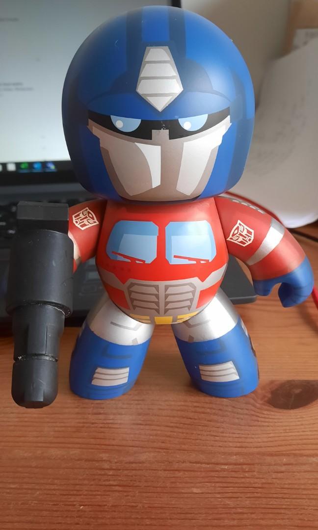 Transformers (Category: Vintage Collectibles) located in Shah Alam. Submitted by warmdragon.ae6206 (Listing ID 1163950355, Image 3). Description: sold as pictured. item in great condition and has no scratch..