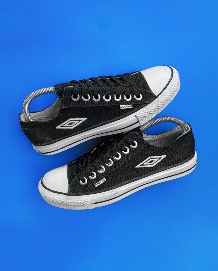 Umbro casual shoes hotsell