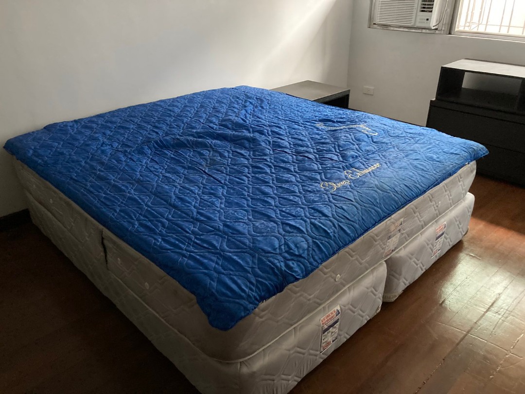 2nd Hand King Size Bed, Furniture & Home Living, Furniture, Bed Frames