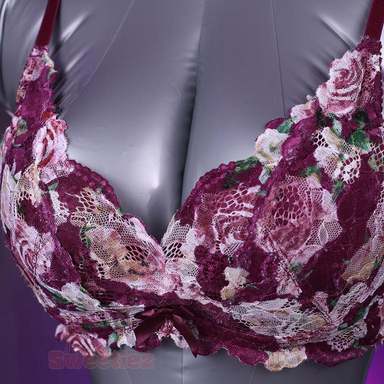 Aimerfeel lace push up bra, Women's Fashion, New Undergarments & Loungewear  on Carousell
