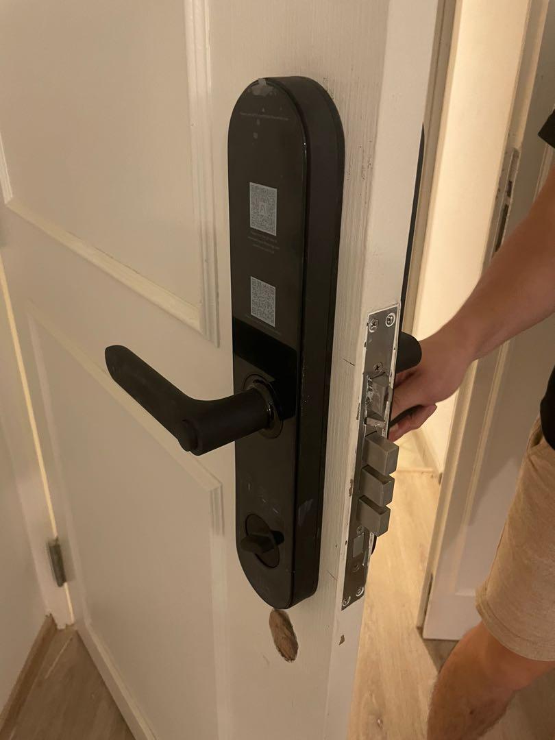 Aqara lock installation, Babies & Kids, Baby Nursery & Kids Furniture