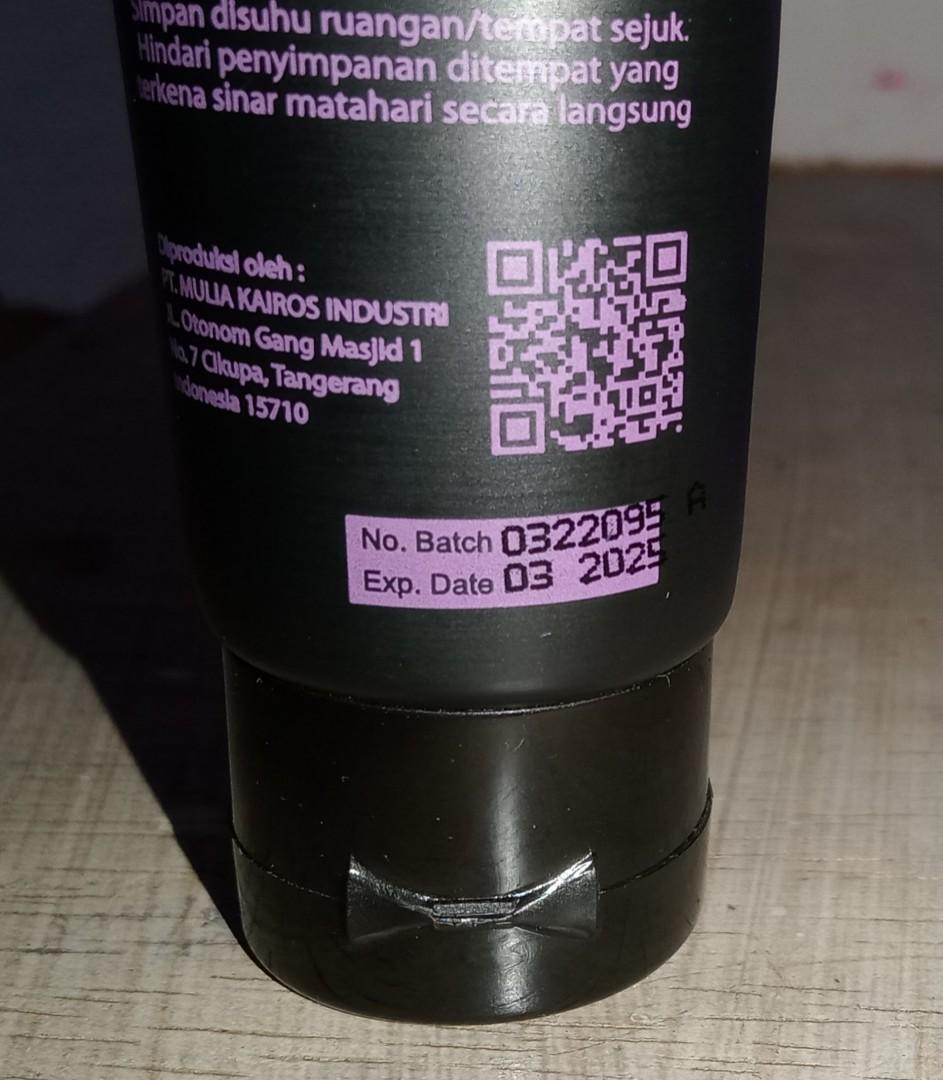 Azrina Pure Charcoal Mud Mask