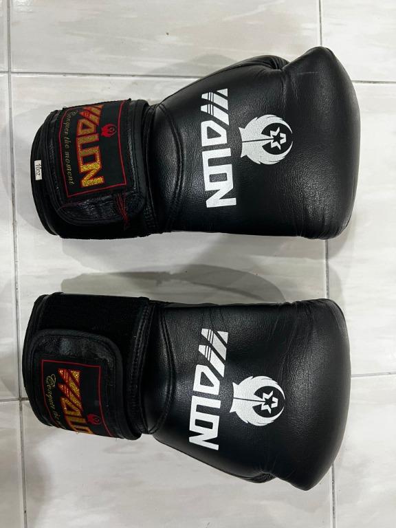 Wolon boxing gloves top