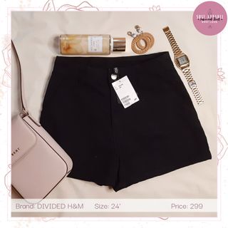 (Category: ) located in . Submitted by SuseApparel (Listing ID 1165728534, Image 1). Description: .