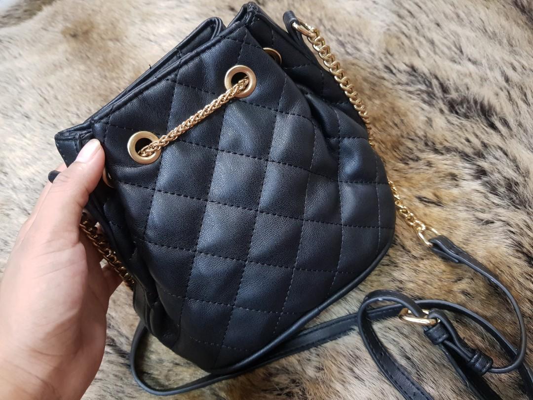 DUSTO bucket Style Sling Bag, Luxury, Bags & Wallets on Carousell