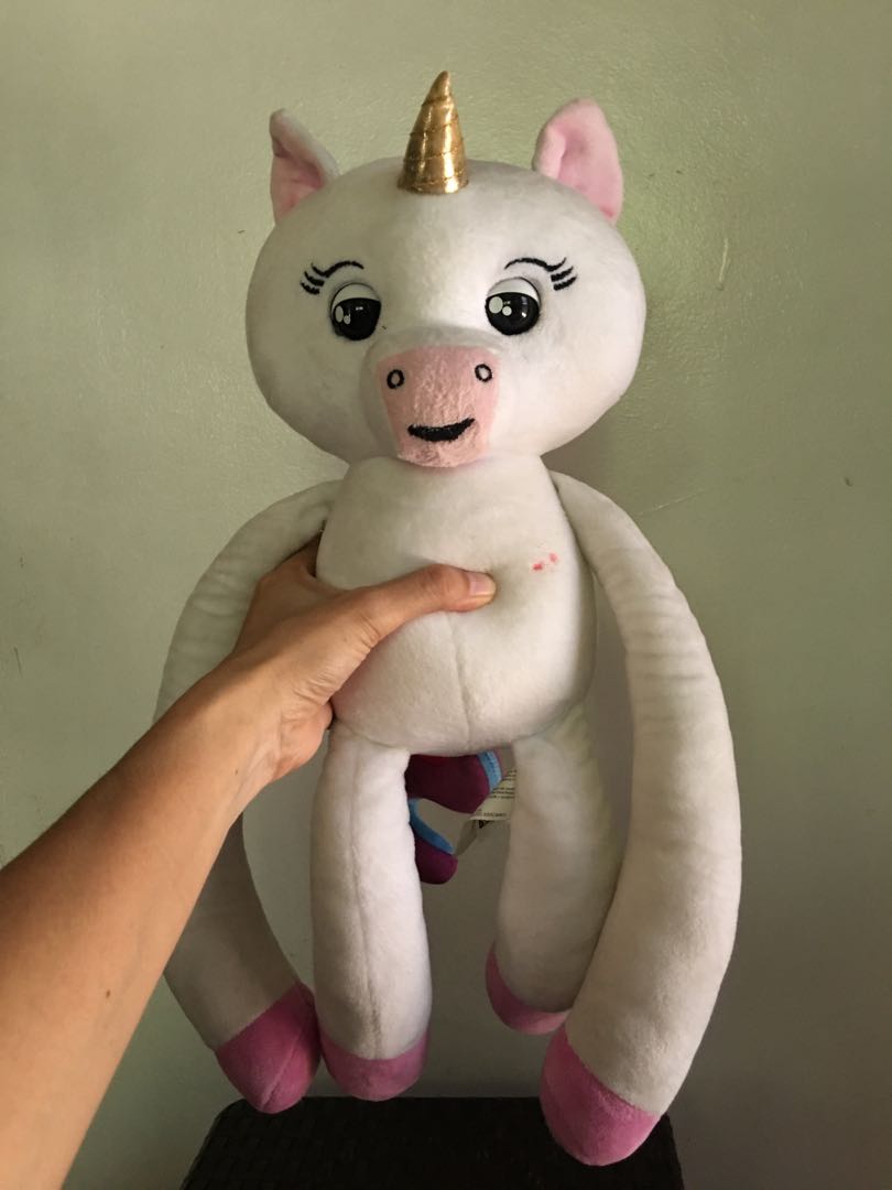 Fingerlings Hugs Unicorn toy sale Hobbies Toys Toys Games