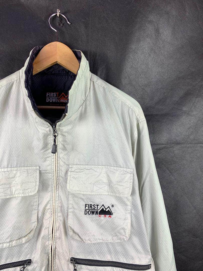 FIRST DOWN USA MULTIPOCKET TACTICAL LIGHT JACKET (Category: Coats, Jackets and Outerwear) located in Pasir Mas. Submitted by nzrn_ba (Listing ID 1165635072, Image 3). Description: First Down USA Light Jacket Size M on tag (24/28.5) Sleeves 23.5 Condition 7/10, color okay design cun, kesan kotor kekuningan, zipper function RM40 free post www.wasap.my/60139107643 OW06.