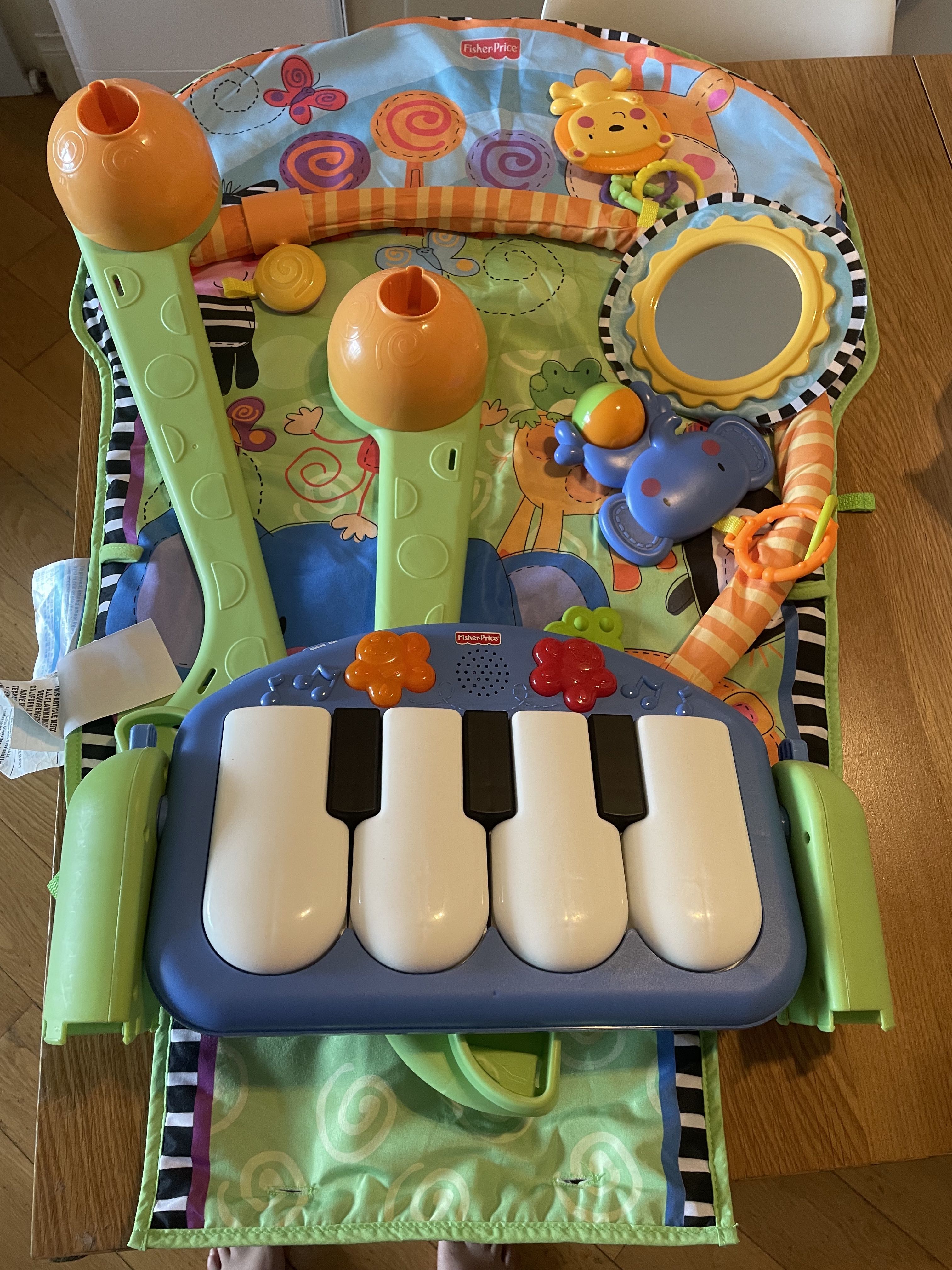 Fisher price baby gym (music and light not working), 兒童＆孕婦用品, 嬰兒玩具