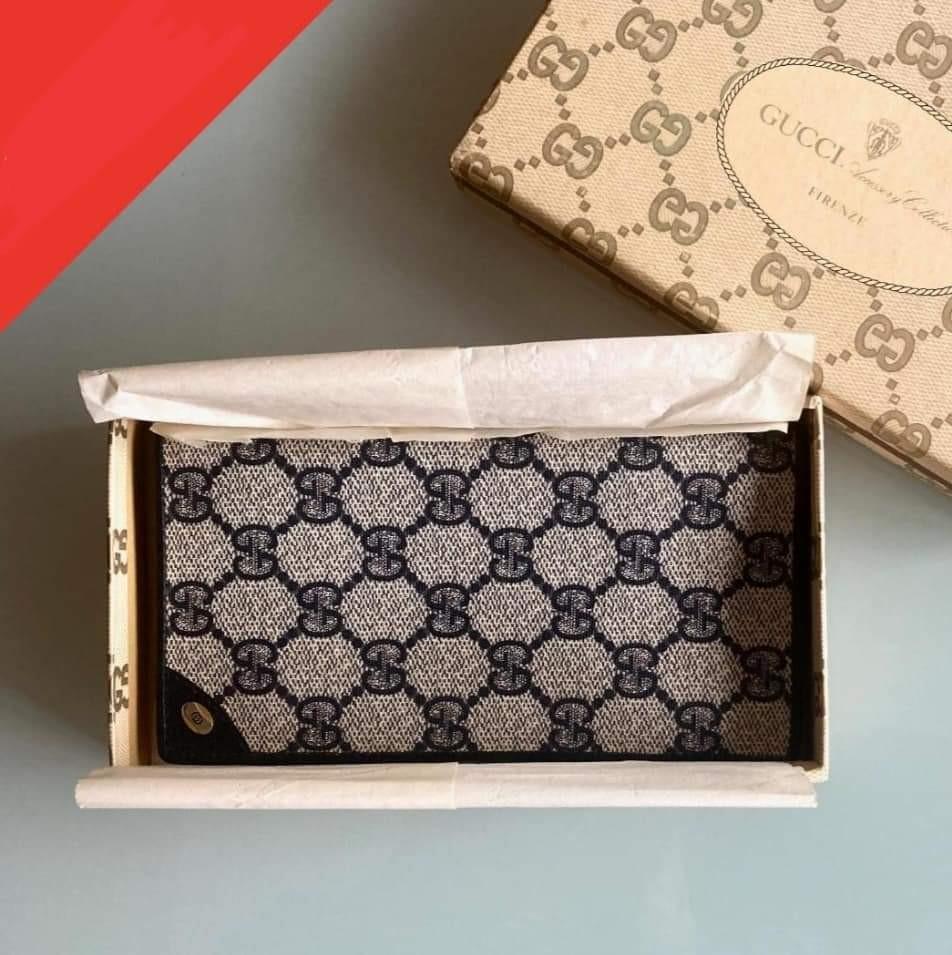 GUCCI Wallet, Luxury, Bags & Wallets on Carousell